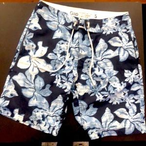 Men’s swimsuit Gap